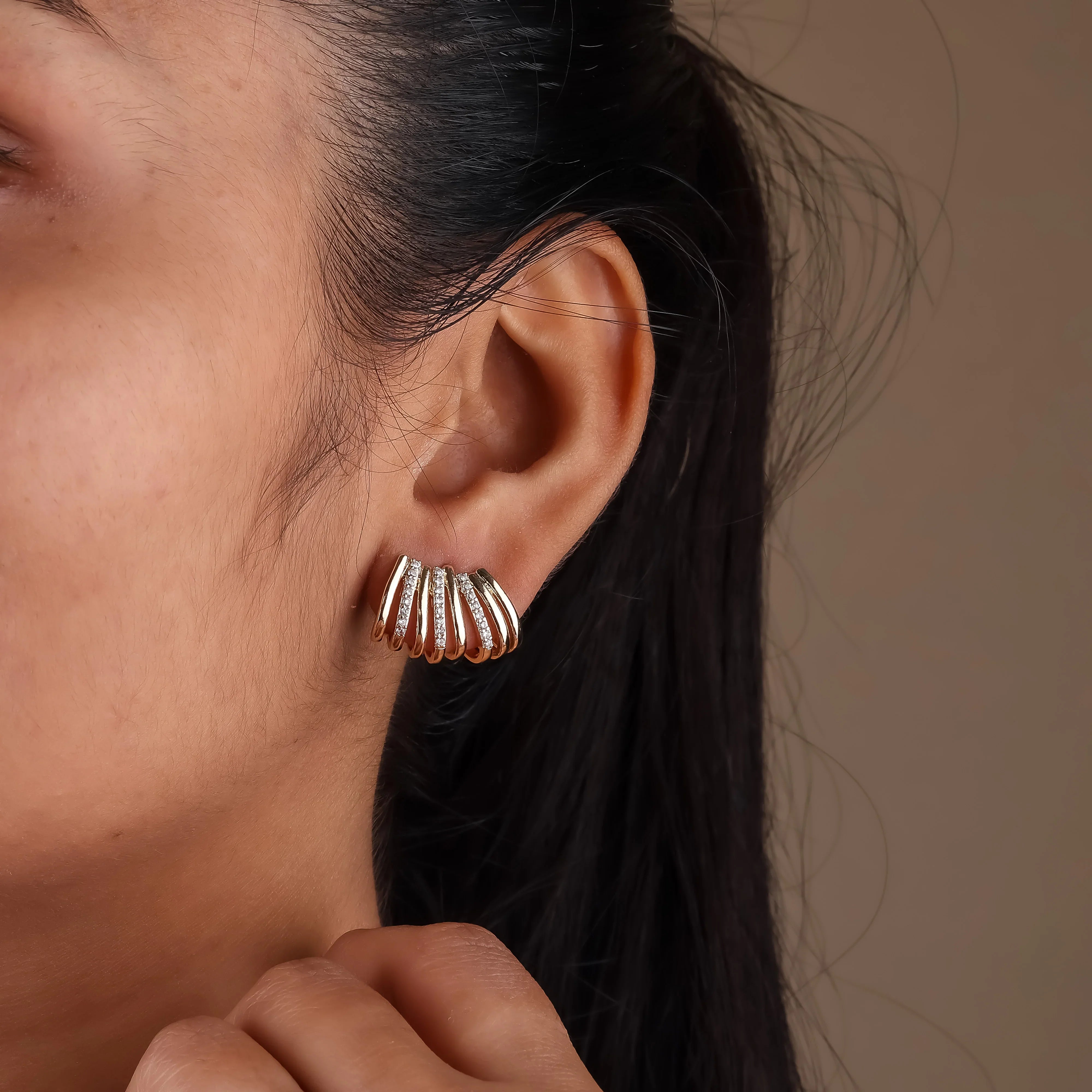 Golden Wave Studs Earring - Ginostone