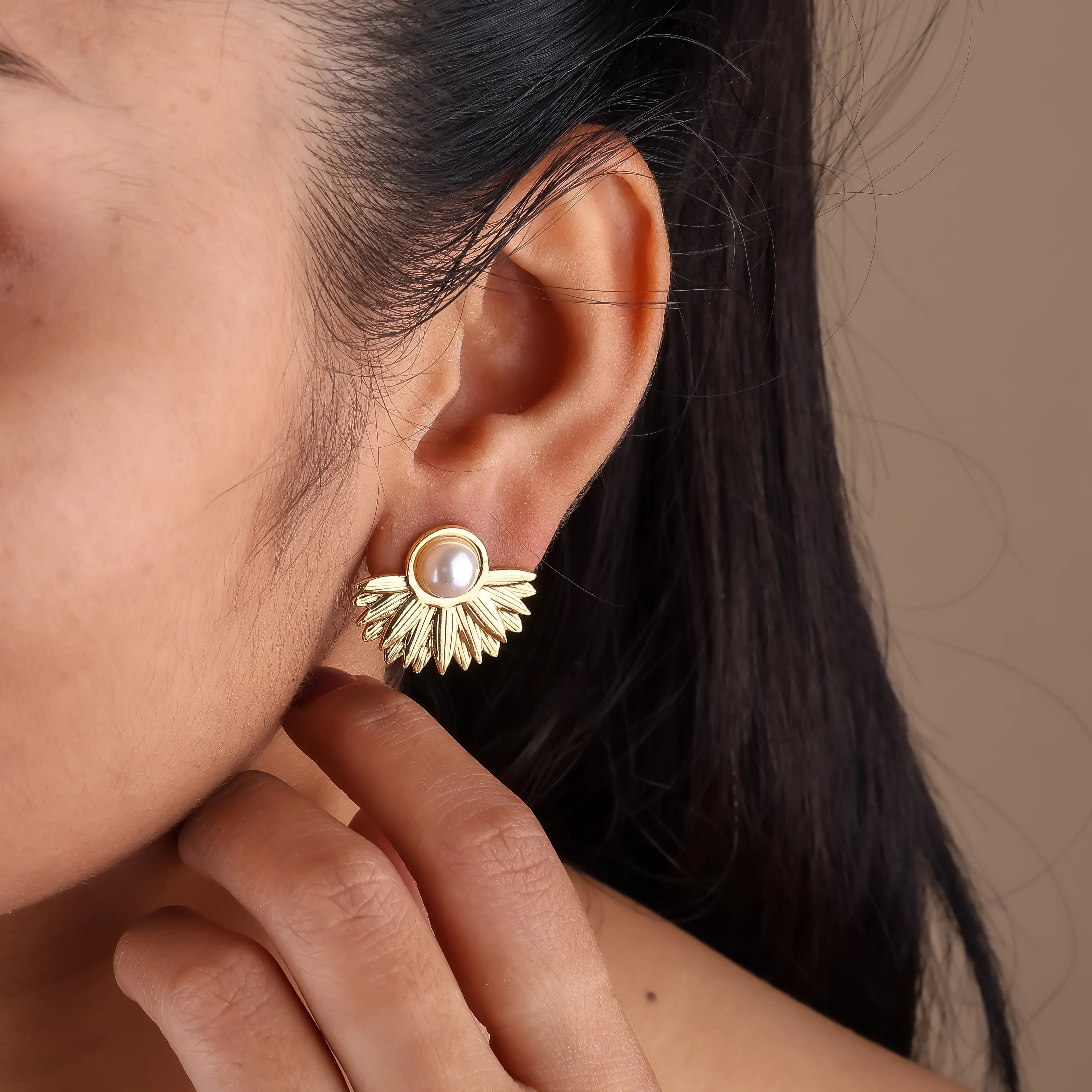 Pearl Hoop Earring - Ginostone