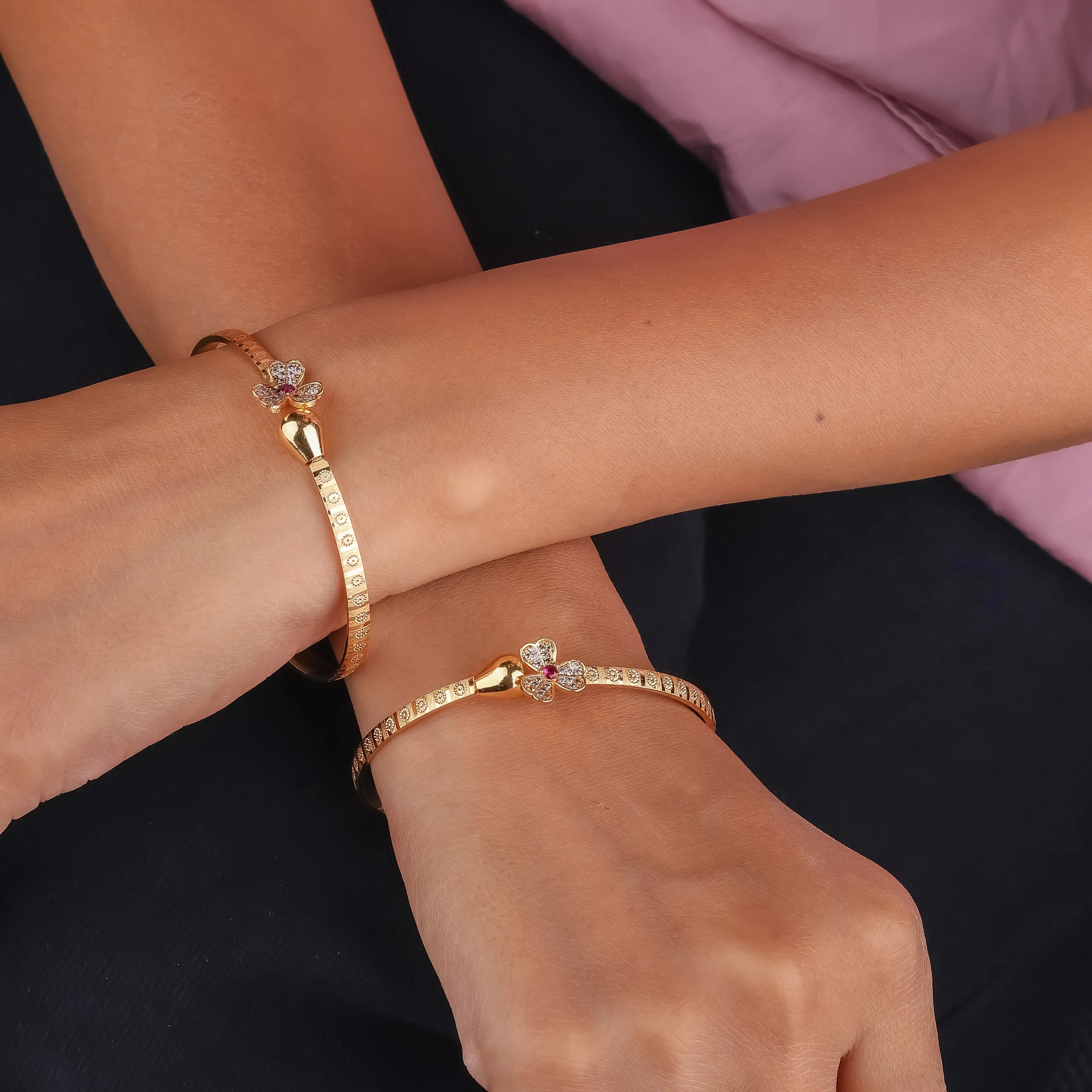 Pari Charm Free Size Bangle - Ginostone