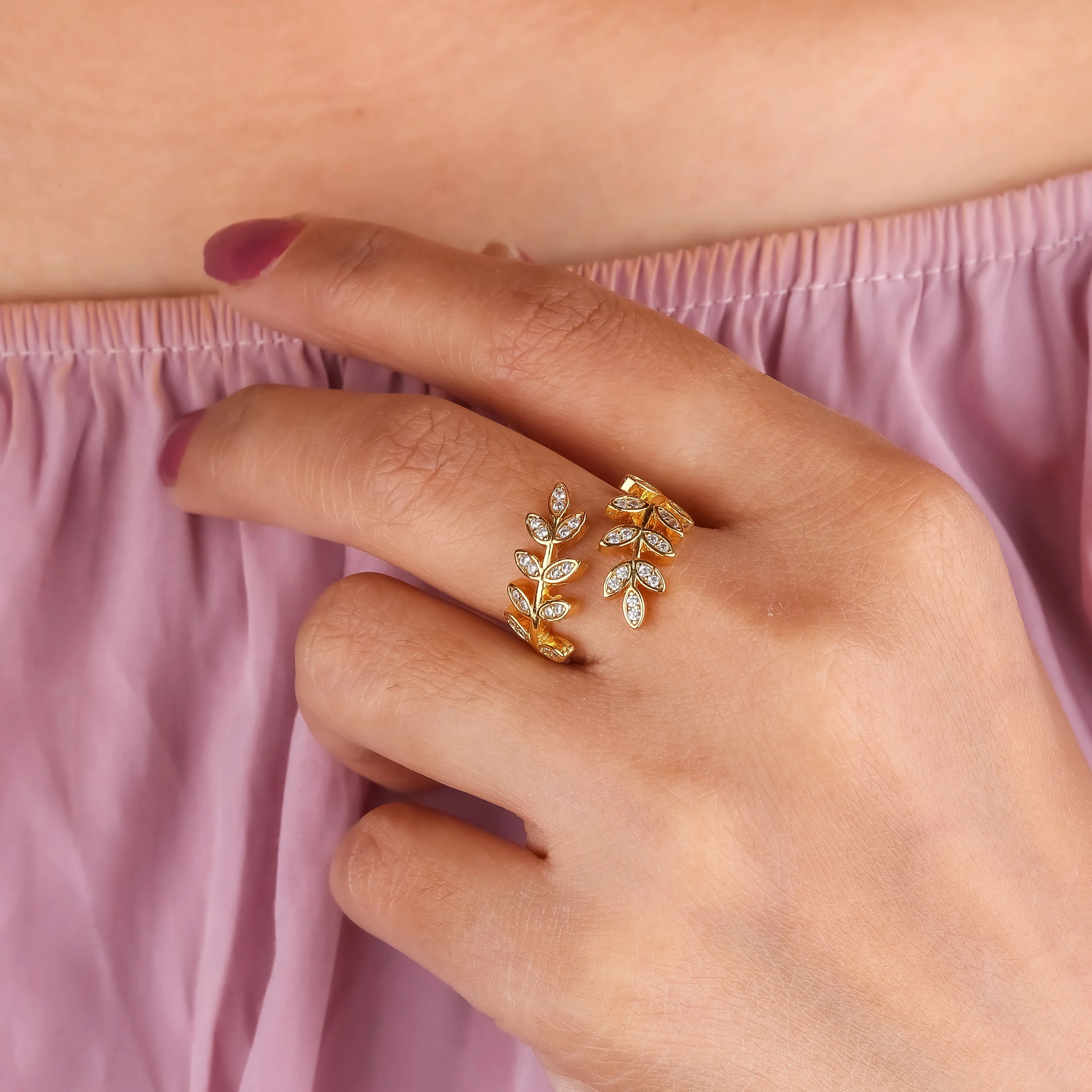 Leaf Ring Women's Ring - Ginostone