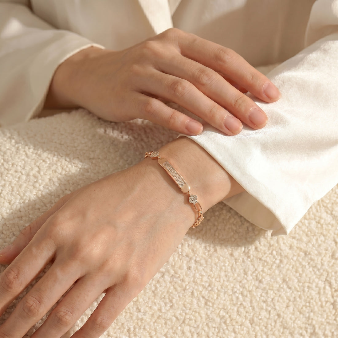 Adjustable Fashion Bracelet GWB -170