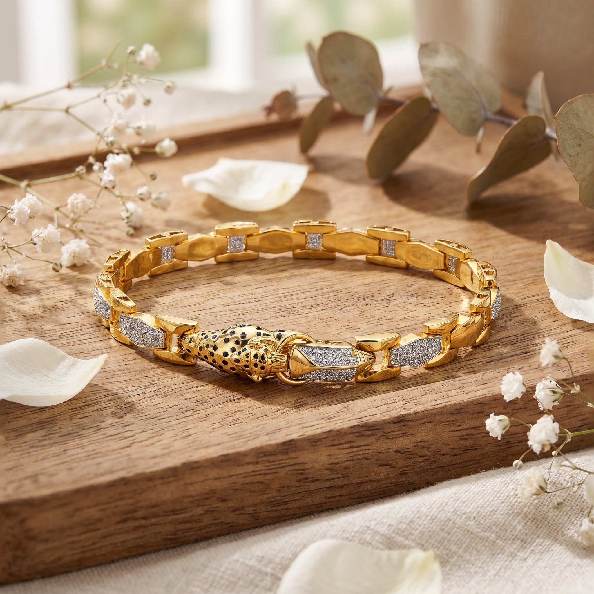 Golden Leopard Crown Braclate GMB -13