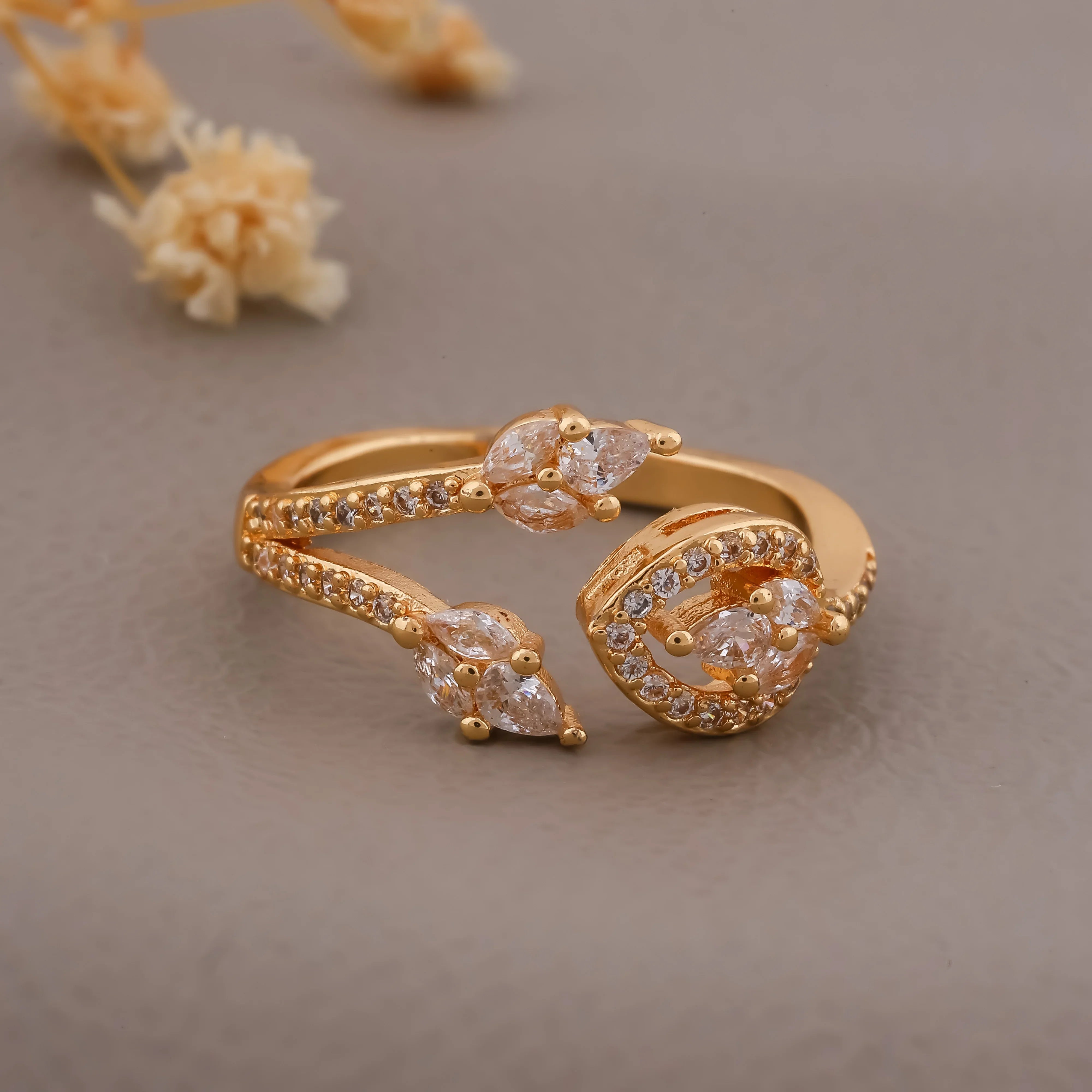 Pihu Glow Women's Ring - Ginostone