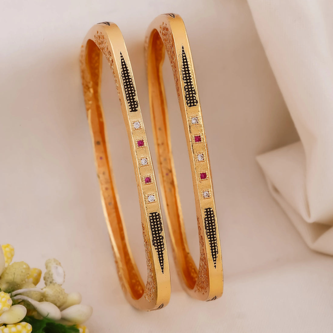 Riwaaz Square Bangles - Set Of 2 - Ginostone