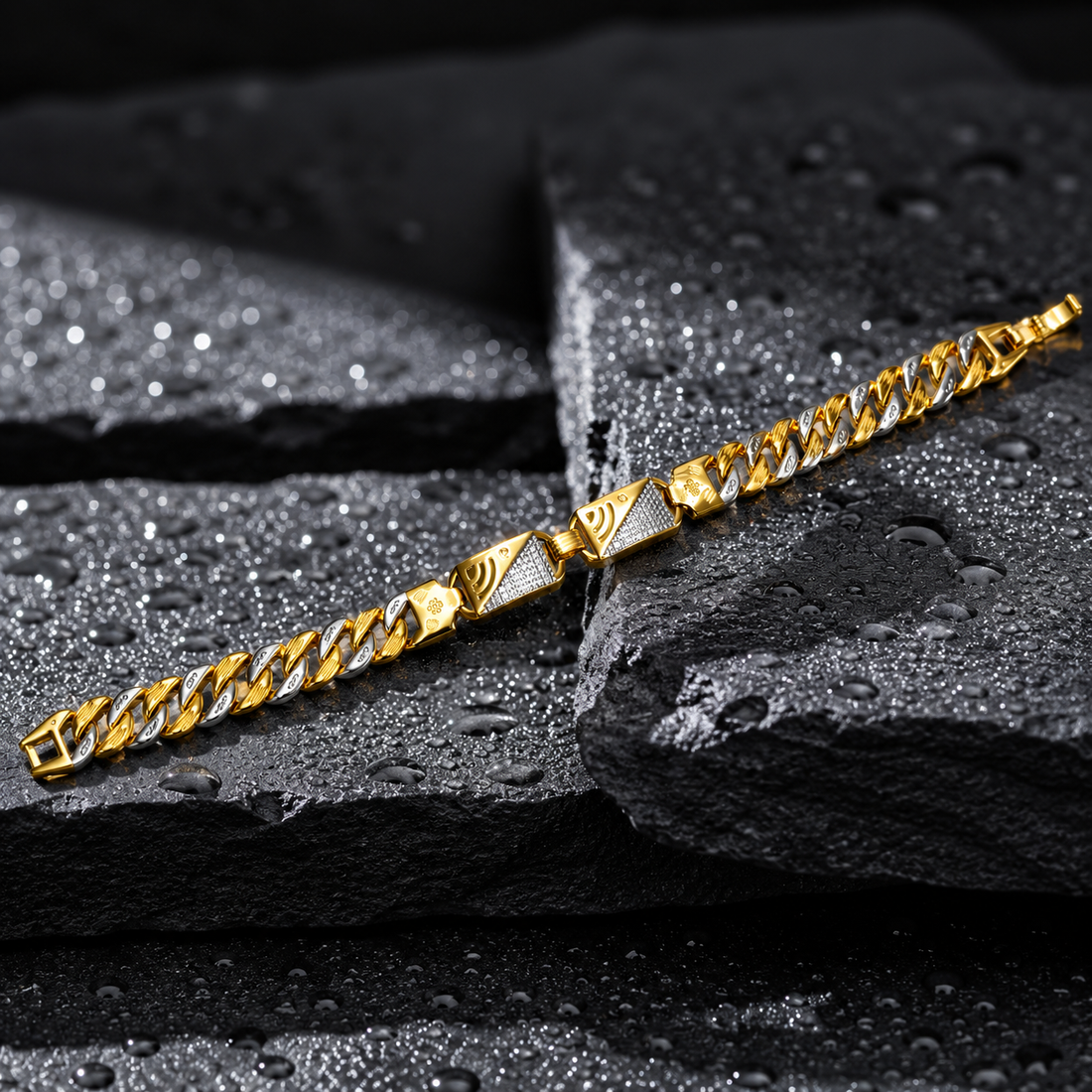 Maharaj Two-Tone Leaf Link Bracelet MB -20