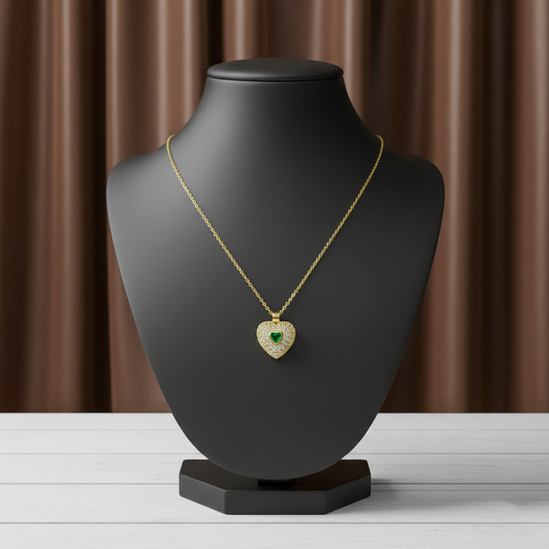 Green Heart Daimond Neckless GWN -121