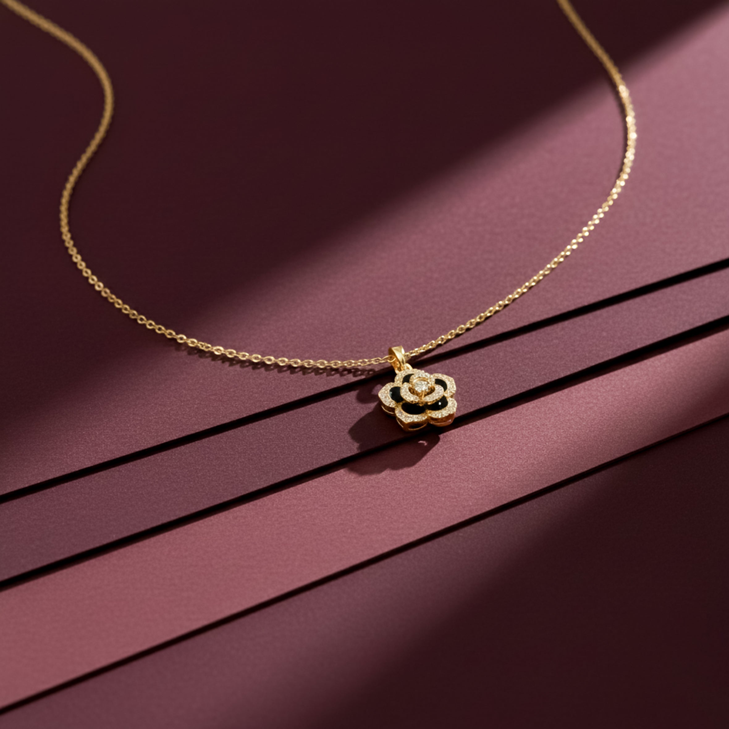 Black Flower Neckless GWN -107