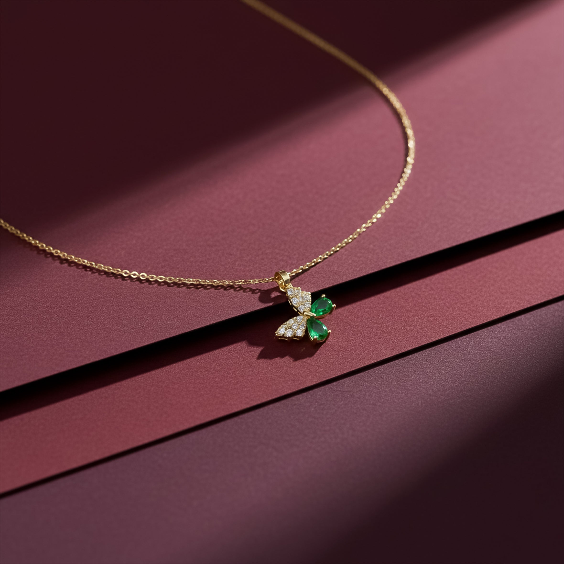 Emerald Butterfly Neckless GWN -112