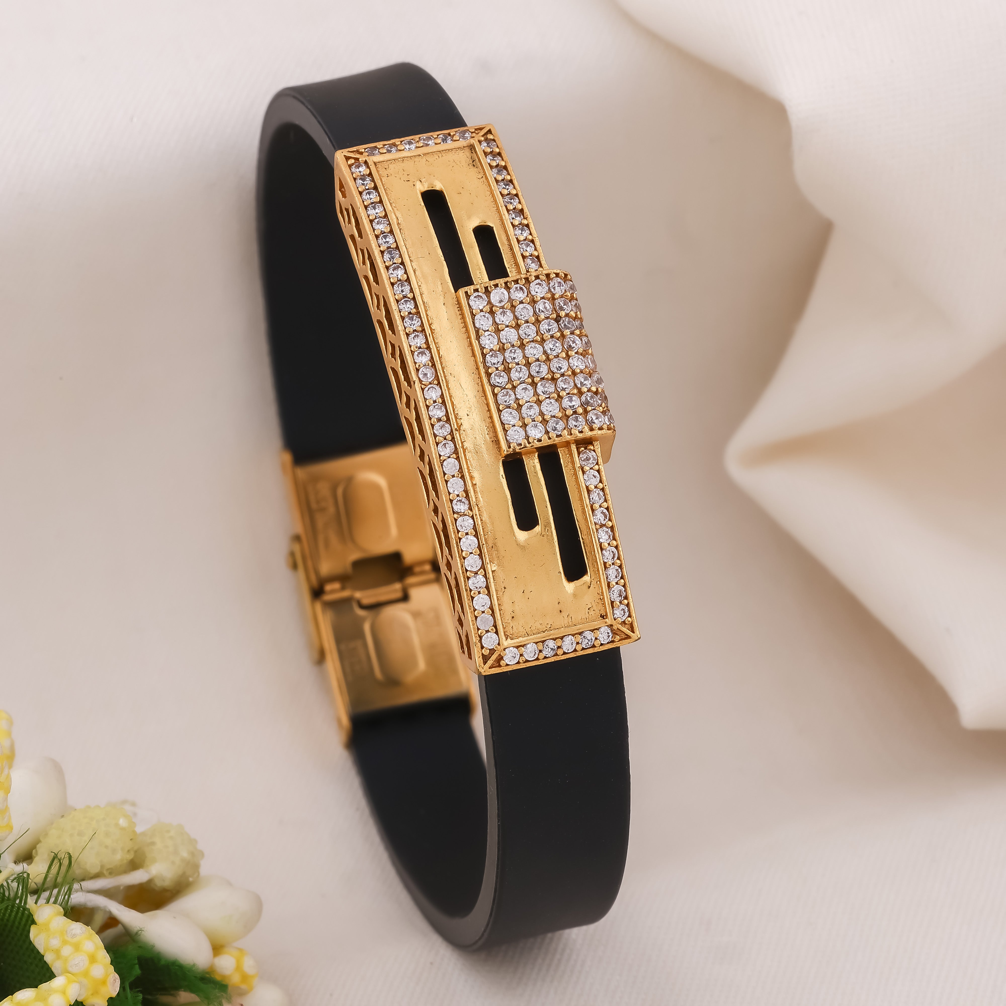 Ved Lether Bracelate - Ginostone