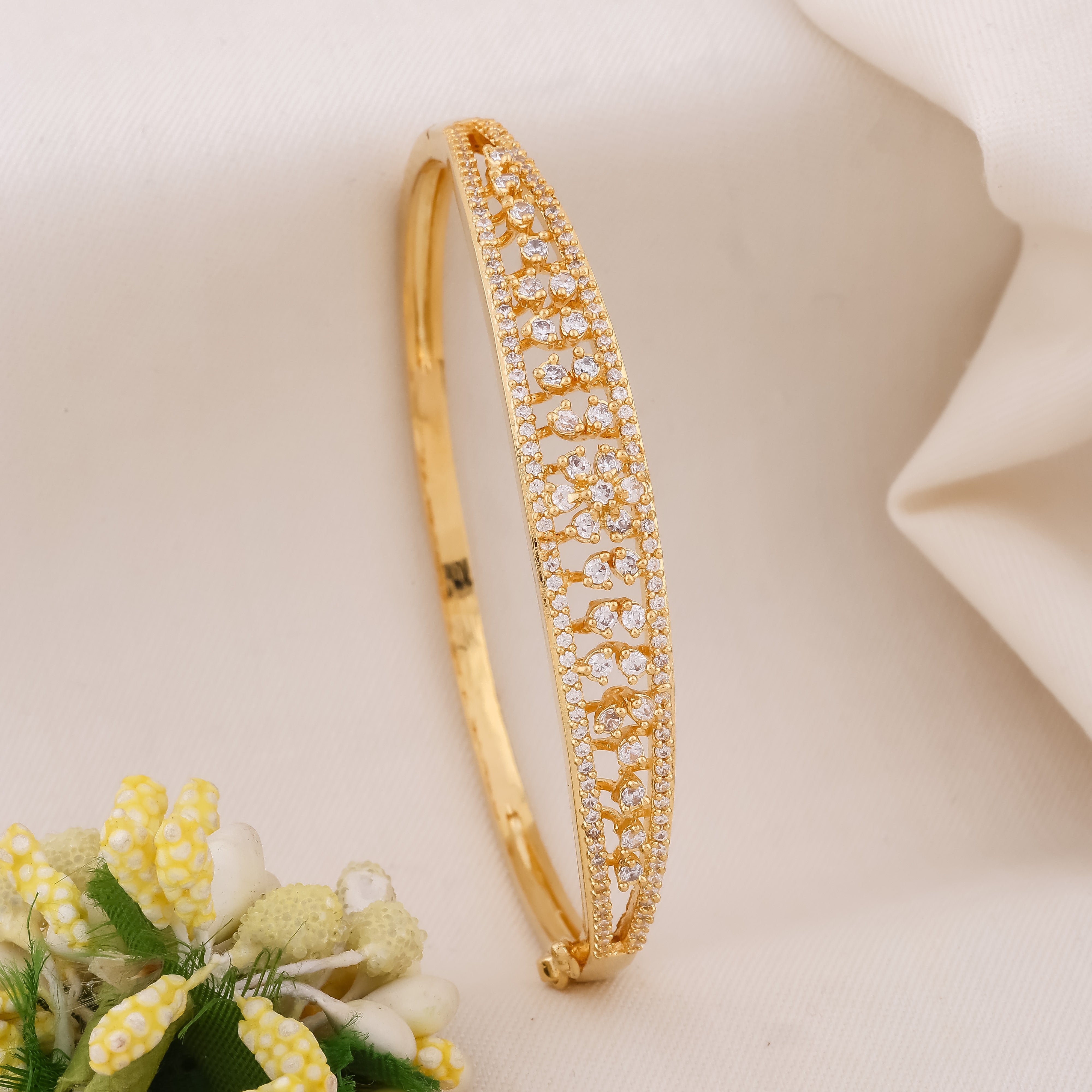 Vishaka Women Kada - Ginostone