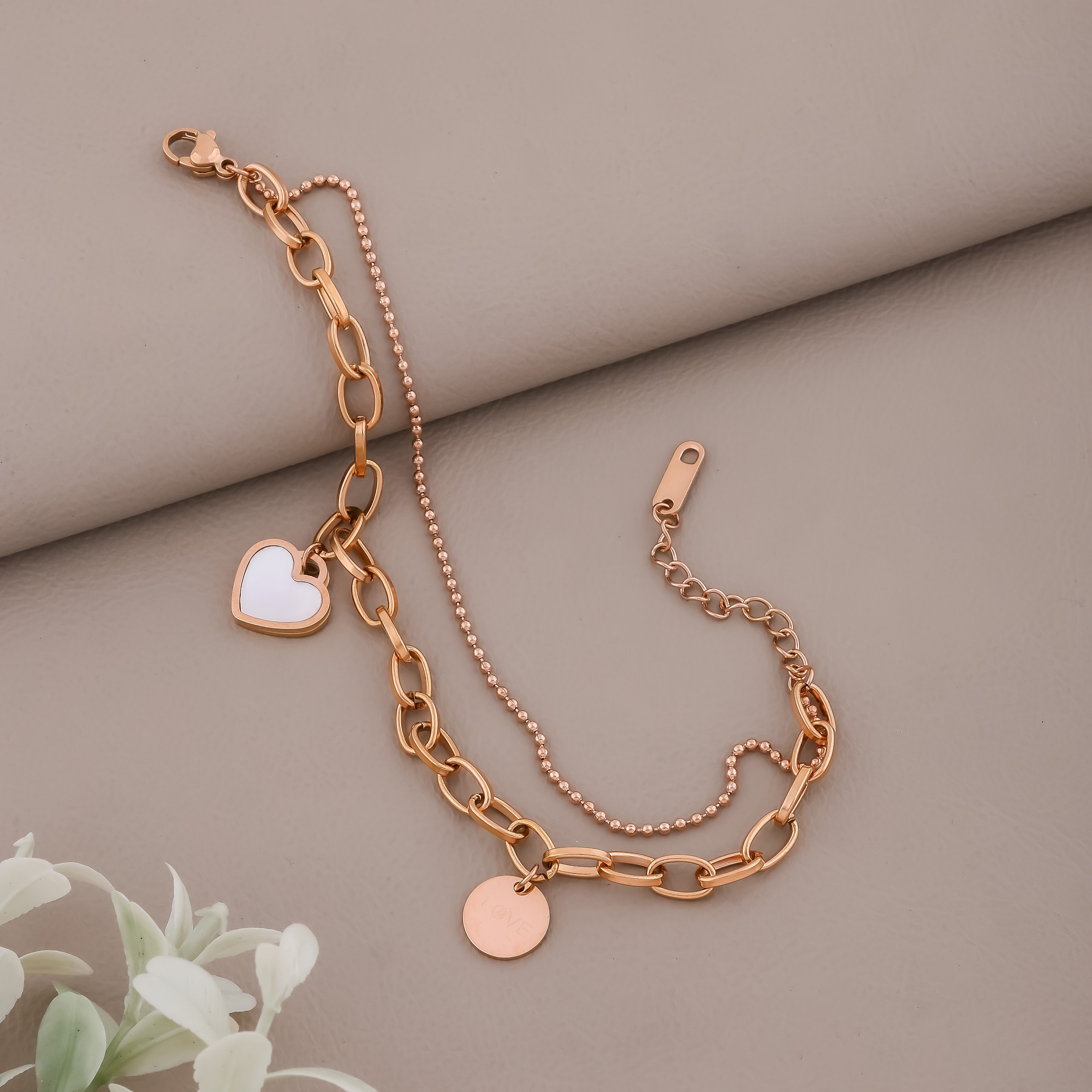 Zoya Star Hand Bracelet - Ginostone