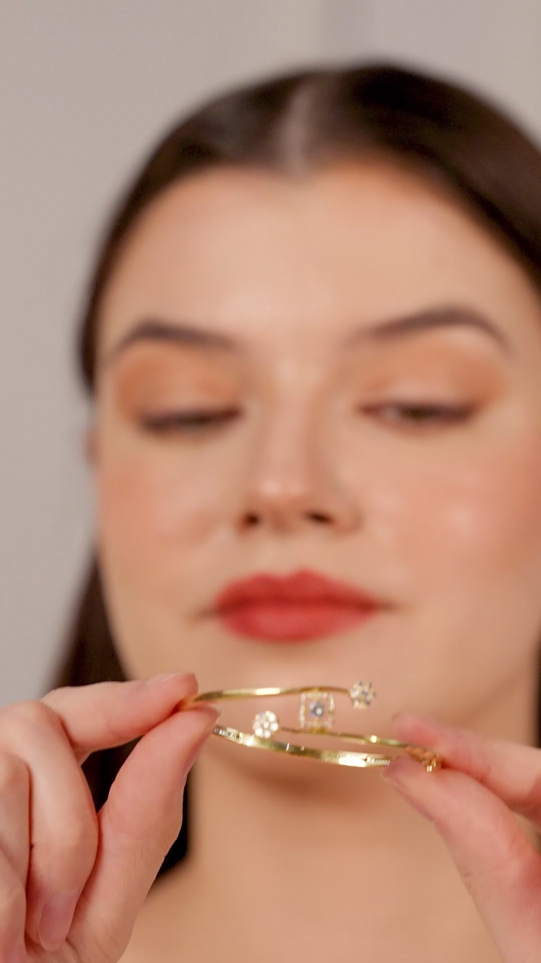 Trisha Glow Womens Kada